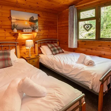 Black Moss Tarn Neaum Crag Skelwith Bridge Ambleside