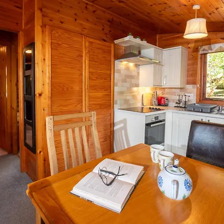 Black Moss Tarn Neaum Crag Skelwith Bridge Daire *